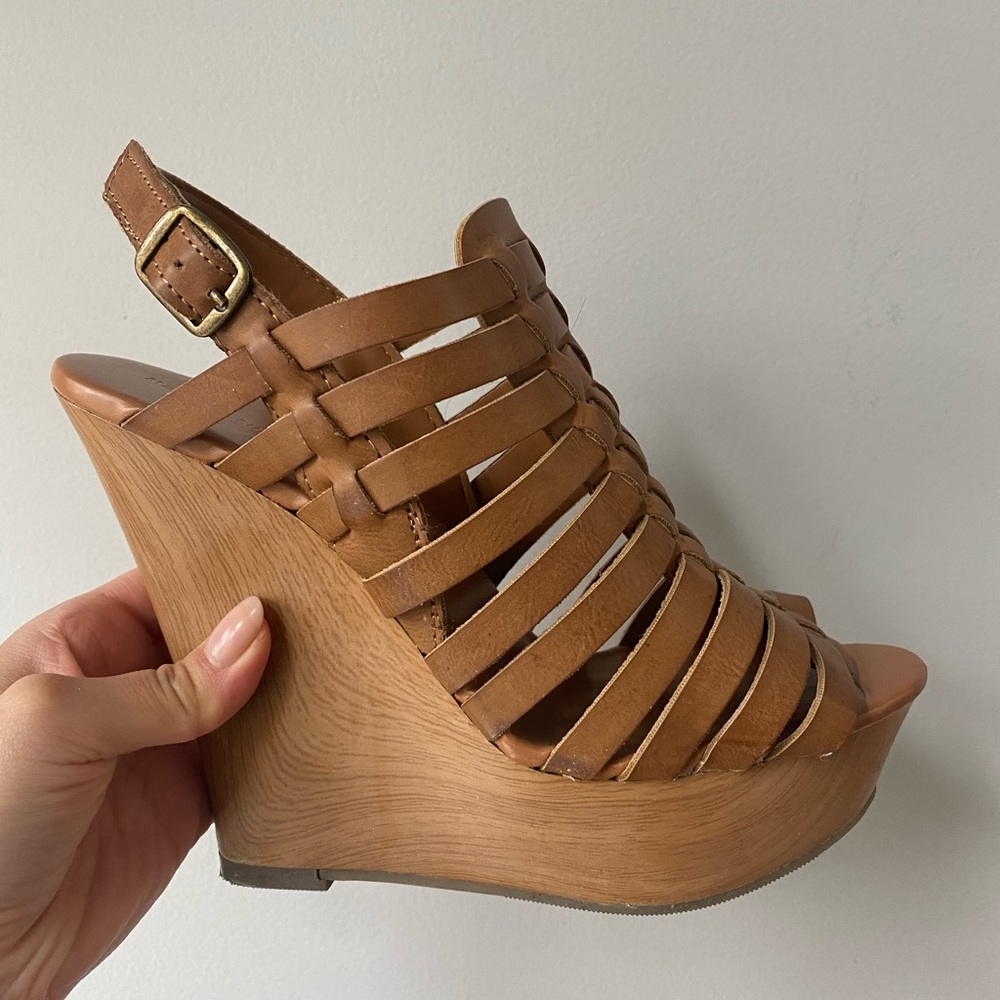 Perfect For Spring/Summer. Comfortable. Lightly W… - image 3